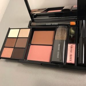 NEW Bobbi Brown Beauty Book Palette